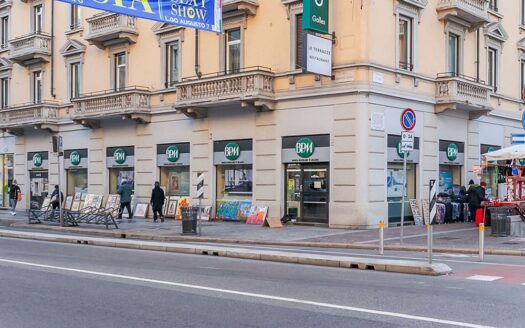 Milano Corso Buenos Aires angolo Piazza Lima