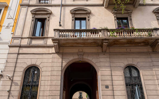 Milano Via De Amicis – big